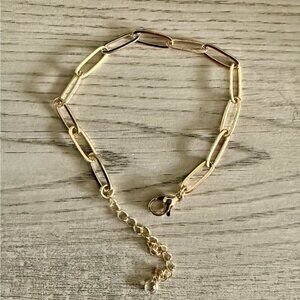 Elegant Gold Paperclip Link Bracelet